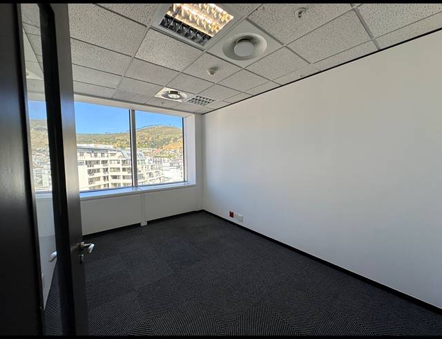 2,623M² OFFICE TO LET IN CAPE TOWN CITY CENTRE